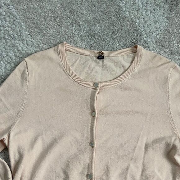 Ann Taylor Ann Round Neck Button Down Cardigan Petite - Picture 3 of 12